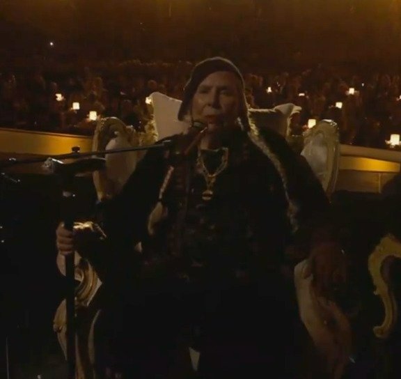 Joni Mitchell, 80, makes Grammys performance debut with stunning rendition of ‘Both Sides Now’