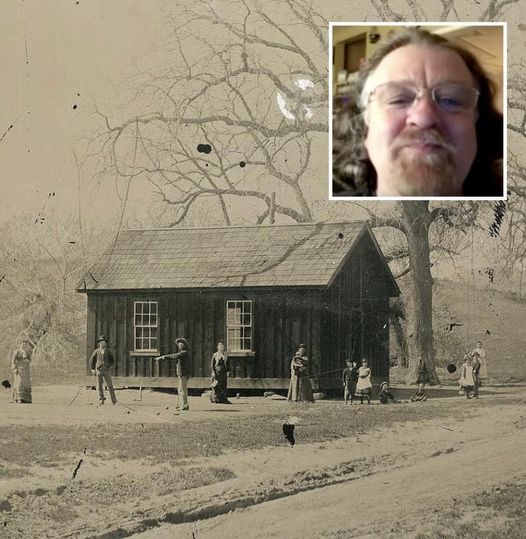 Man Buys Photo For $2 At Garage Sale, Realizes It’s Worth Millions After Spotting Small Detail