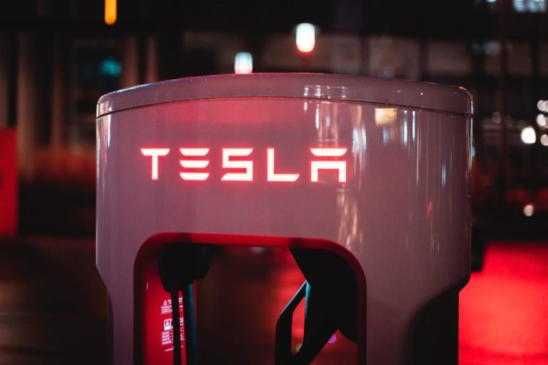 Tesla Owner Claims He’s Locked Out When Battery Dies, Shocked by $26K Replacement Cost