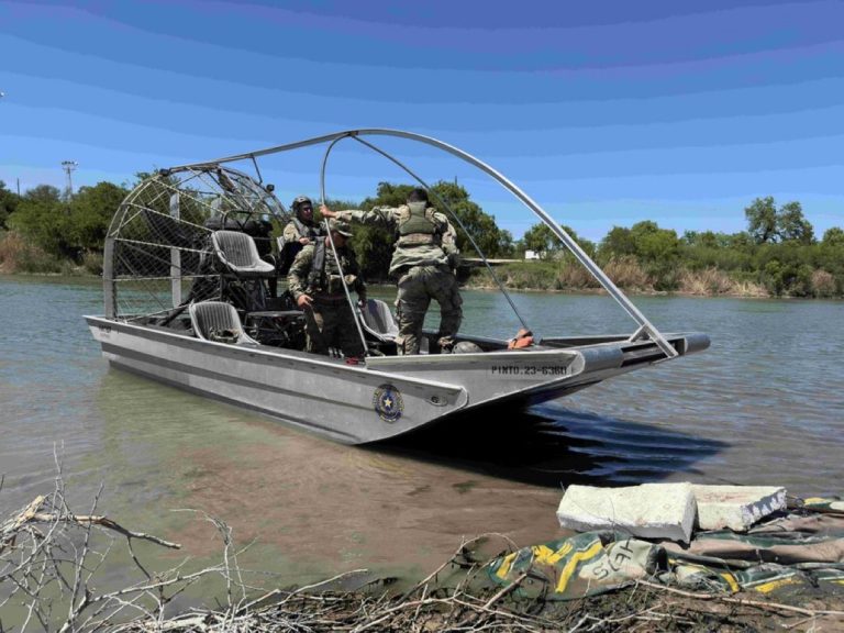Soldiers Are Searching for illegal border crossings at Rio Grande River
