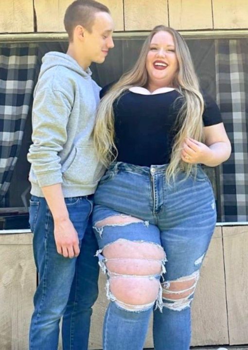 Man Mocked For Being With 252 LB Woman, Has The Perfect Response To Shut Haters Up