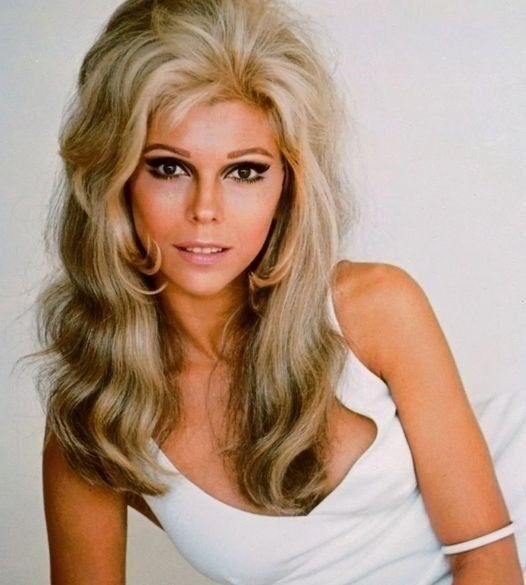 Nancy Sinatra has turned 83 – try not to smile when you see her now…Photo’s in the 1st Comment